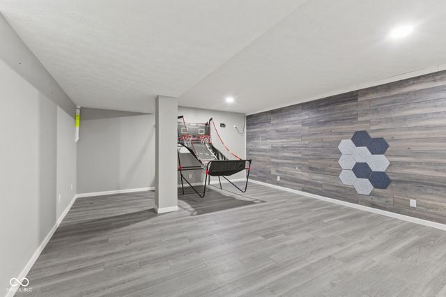 7146 W Stone Pass, New Palestine, IN 46163