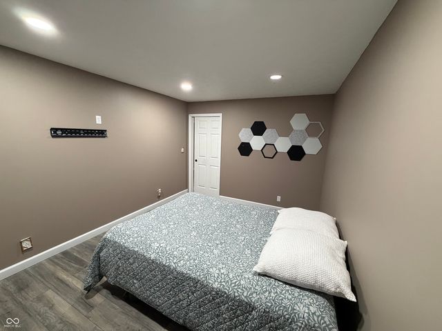 7146 W Stone Pass, New Palestine, IN 46163