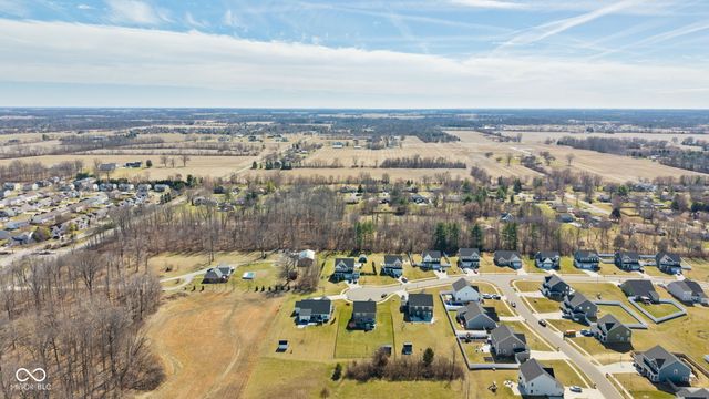 7146 W Stone Pass, New Palestine, IN 46163