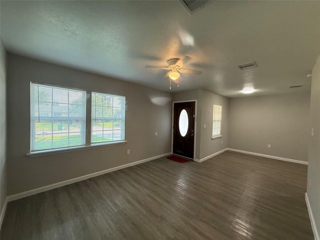 1415 Regal Street, Houston, TX 77034