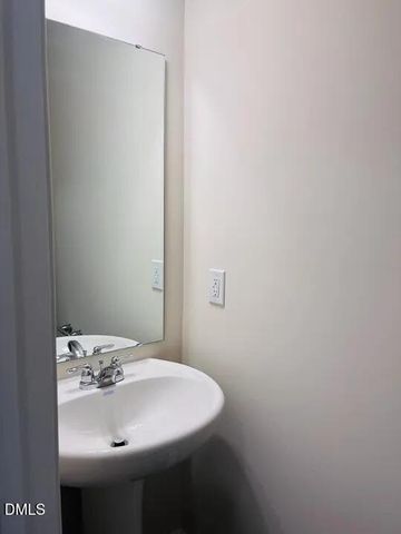 851 Mckenzie Park Terrace, Wendell, NC 27591
