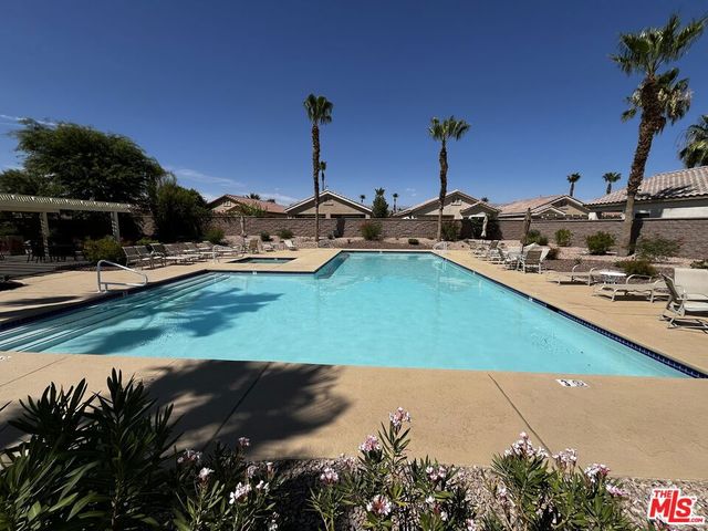 78568 Glastonbury Way, Palm Desert, CA 92211