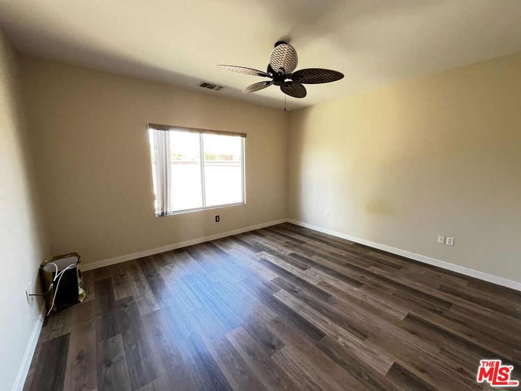 Image 12 of property listing at 78568 Glastonbury Way, Palm Desert, CA 92211