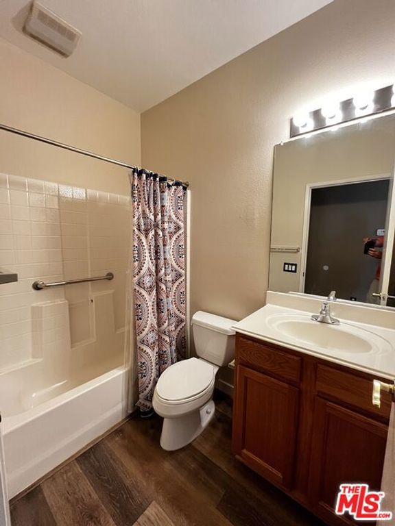Image 18 of property listing at 78568 Glastonbury Way, Palm Desert, CA 92211