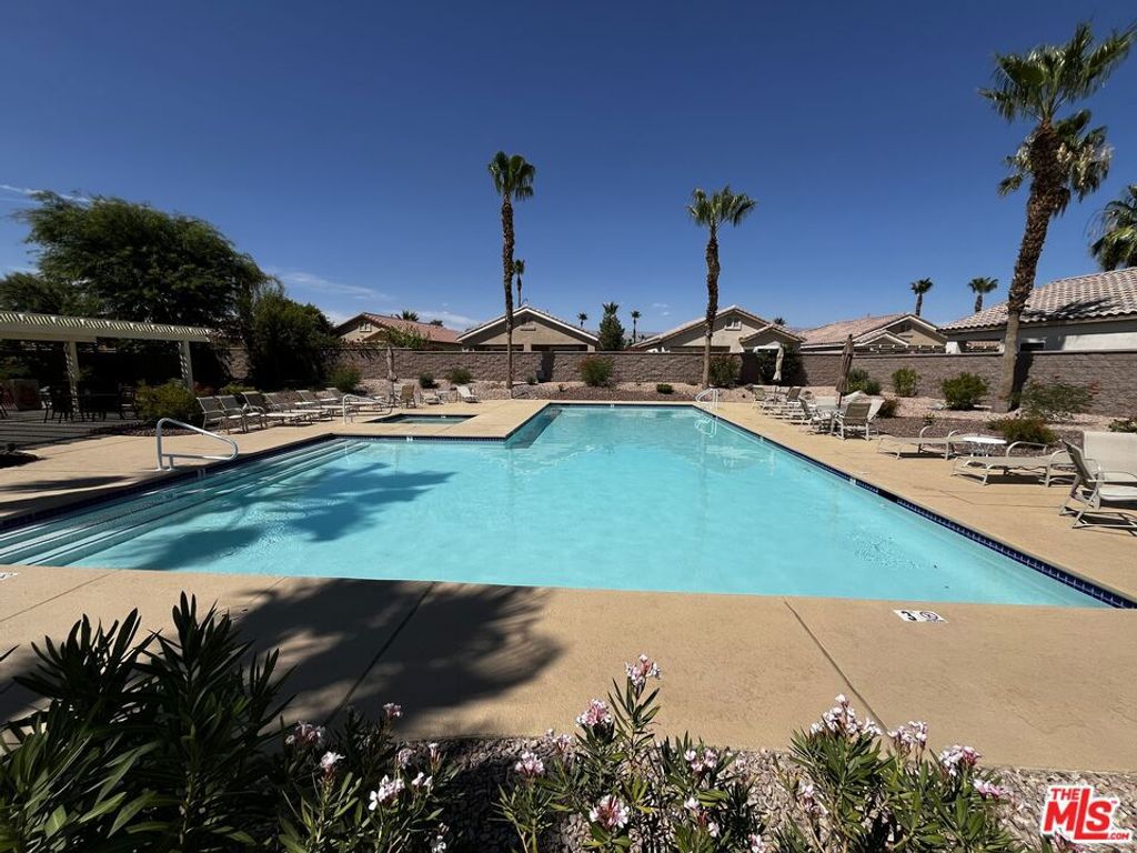 Image 28 of property listing at 78568 Glastonbury Way, Palm Desert, CA 92211