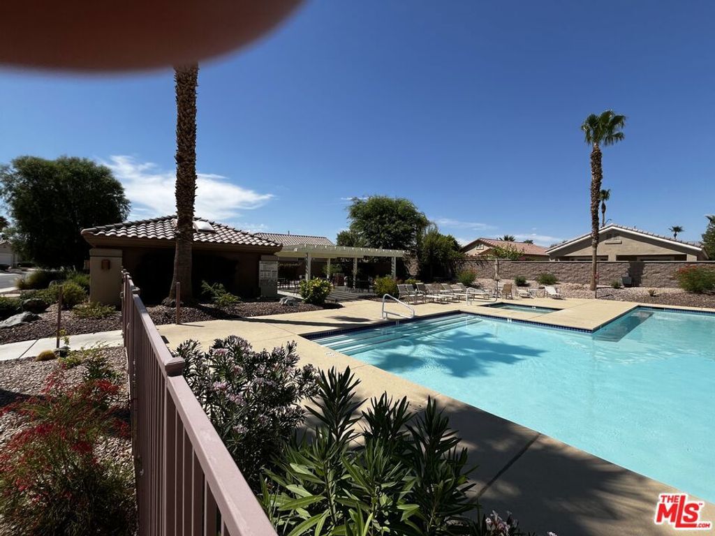 Image 29 of property listing at 78568 Glastonbury Way, Palm Desert, CA 92211
