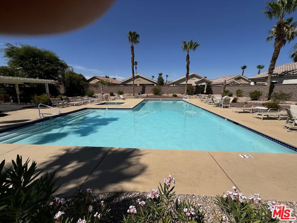 Image 31 of property listing at 78568 Glastonbury Way, Palm Desert, CA 92211
