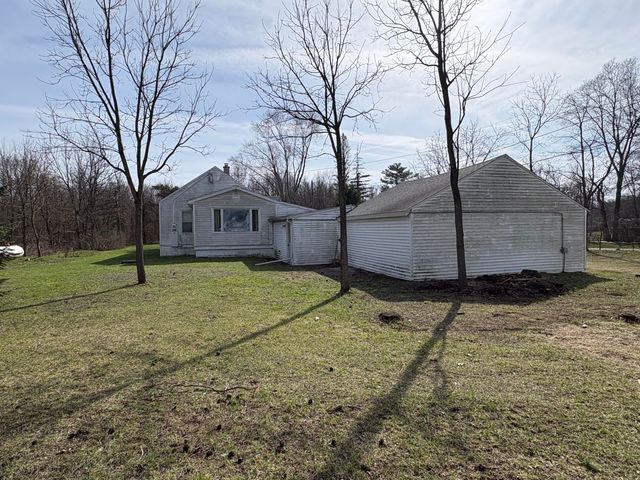 1909 Bell Road, Niles, MI 49120