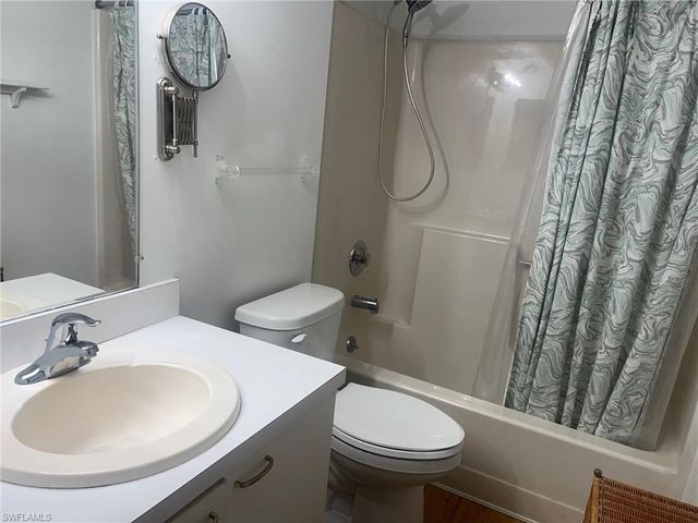 7406 Lake Breeze DR # 218, Fort Myers, FL 33907