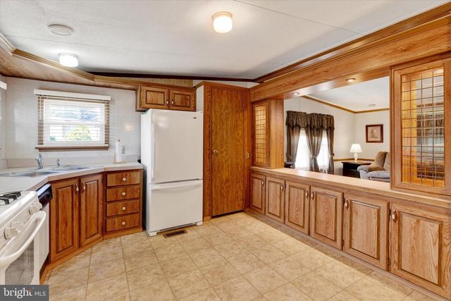 102 THRUSH CT S, Lancaster, PA 17603