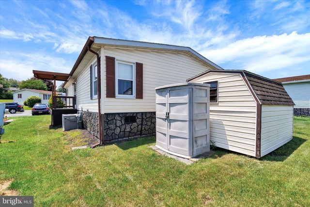 102 THRUSH CT S, Lancaster, PA 17603