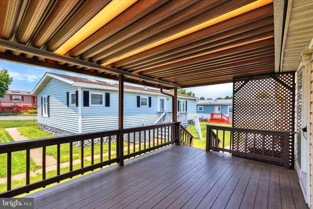 102 THRUSH CT S, Lancaster, PA 17603