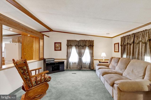 102 THRUSH CT S, Lancaster, PA 17603