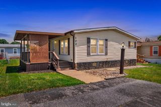 102 THRUSH CT S, Lancaster, PA 17603