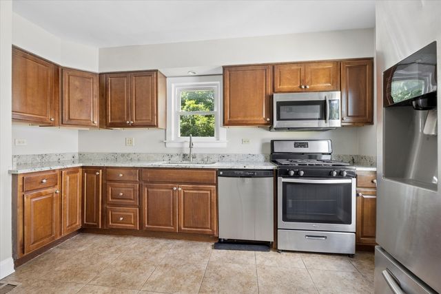 334 55th Street, Clarendon Hills, IL 60514