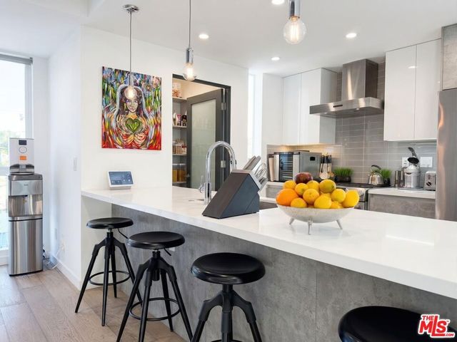 7198 Formosa Fusion Court, Los Angeles, CA 90046