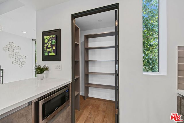 7198 Formosa Fusion Court, Los Angeles, CA 90046