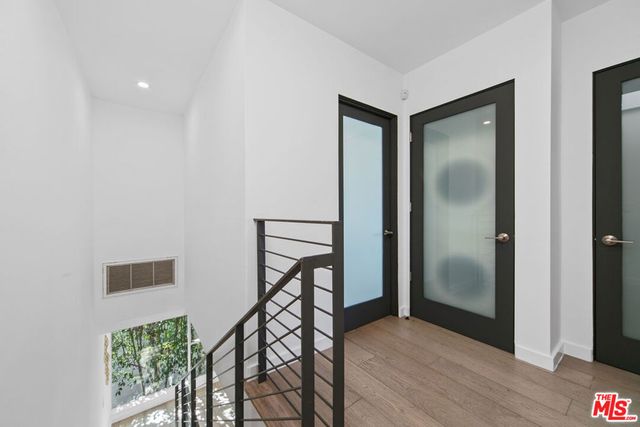 7198 Formosa Fusion Court, Los Angeles, CA 90046