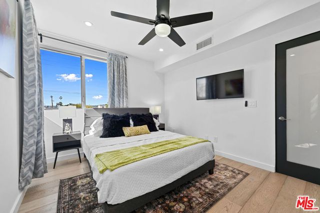 7198 Formosa Fusion Court, Los Angeles, CA 90046