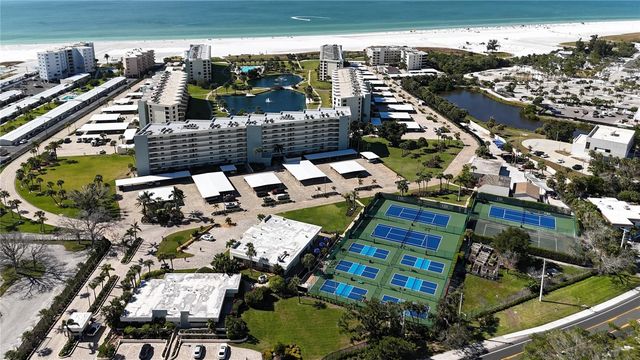 5770 MIDNIGHT PASS ROAD 301, Sarasota, FL 34242