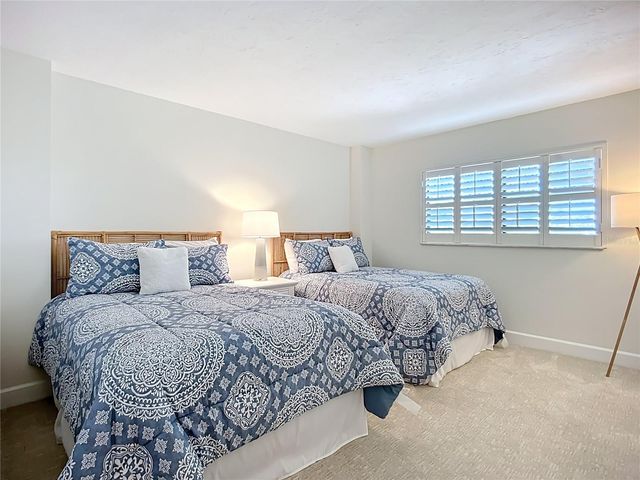 5770 MIDNIGHT PASS ROAD 301, Sarasota, FL 34242