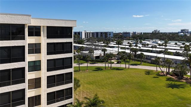 5770 MIDNIGHT PASS ROAD 301, Sarasota, FL 34242