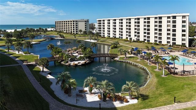 5770 MIDNIGHT PASS ROAD 301, Sarasota, FL 34242