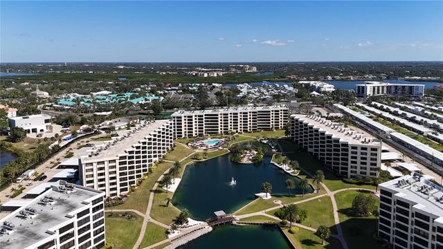 5770 MIDNIGHT PASS ROAD 301, Sarasota, FL 34242