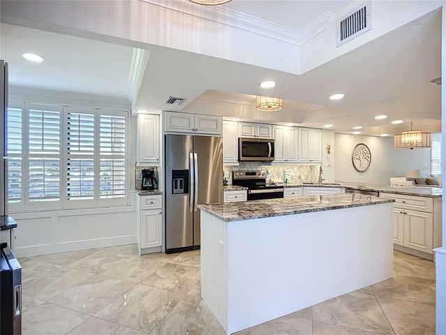 5770 MIDNIGHT PASS ROAD 301, Sarasota, FL 34242