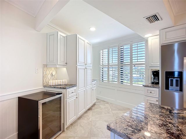 5770 MIDNIGHT PASS ROAD 301, Sarasota, FL 34242