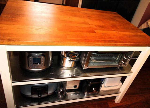 303 N 9th Street, Beasley, TX 77417