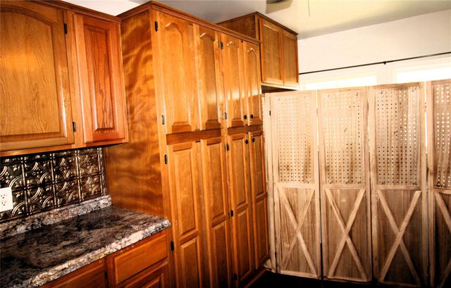 303 N 9th Street, Beasley, TX 77417