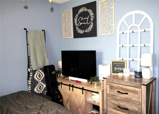 303 N 9th Street, Beasley, TX 77417