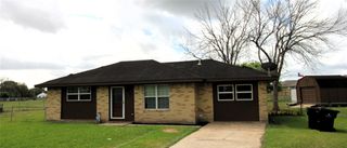 303 N 9th Street, Beasley, TX 77417