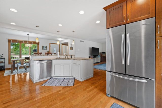 11901 224th AVENUE, Bristol, WI 53104