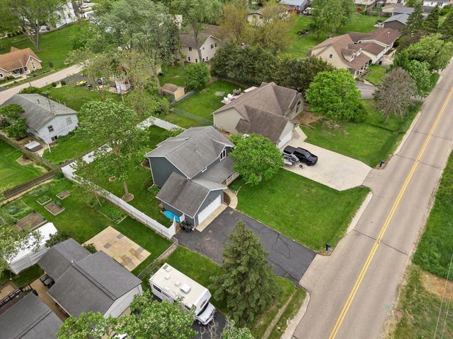 11901 224th AVENUE, Bristol, WI 53104