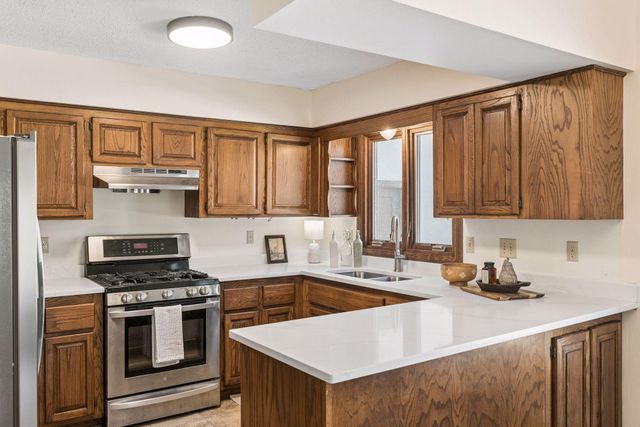 7340 Niagara Lane N, Maple Grove, MN 55311