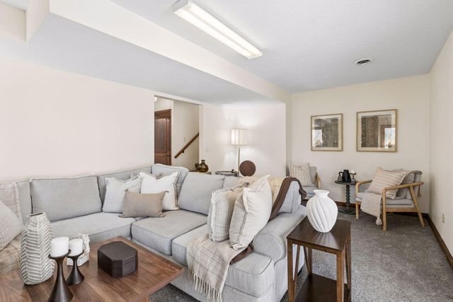 7340 Niagara Lane N, Maple Grove, MN 55311