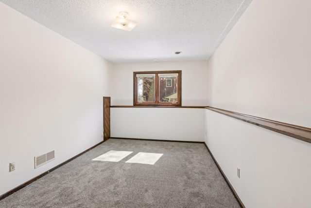 7340 Niagara Lane N, Maple Grove, MN 55311