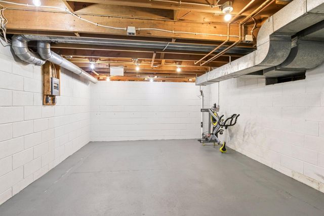 7340 Niagara Lane N, Maple Grove, MN 55311