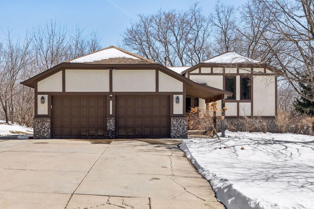 7340 Niagara Lane N, Maple Grove, MN 55311