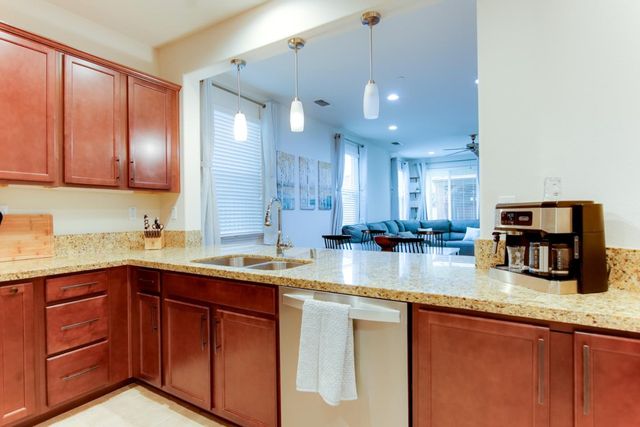 542 Cadiz Drive, Hollister, CA 95023