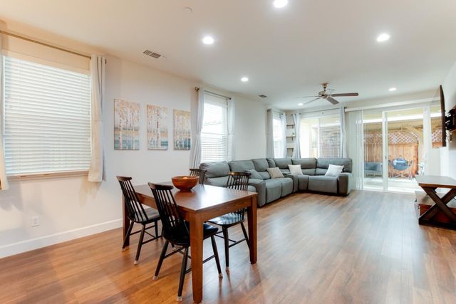 542 Cadiz Drive, Hollister, CA 95023