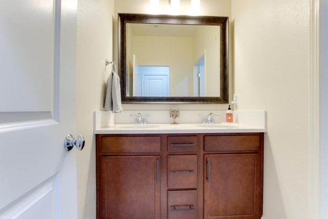 542 Cadiz Drive, Hollister, CA 95023