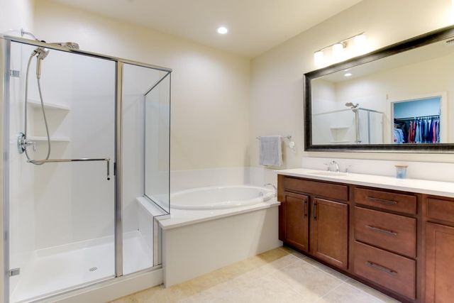 542 Cadiz Drive, Hollister, CA 95023