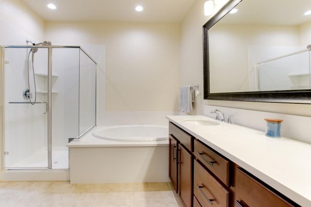 542 Cadiz Drive, Hollister, CA 95023