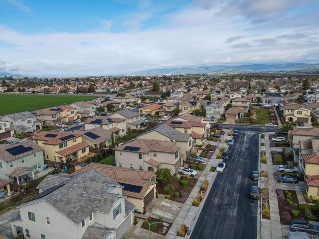 542 Cadiz Drive, Hollister, CA 95023