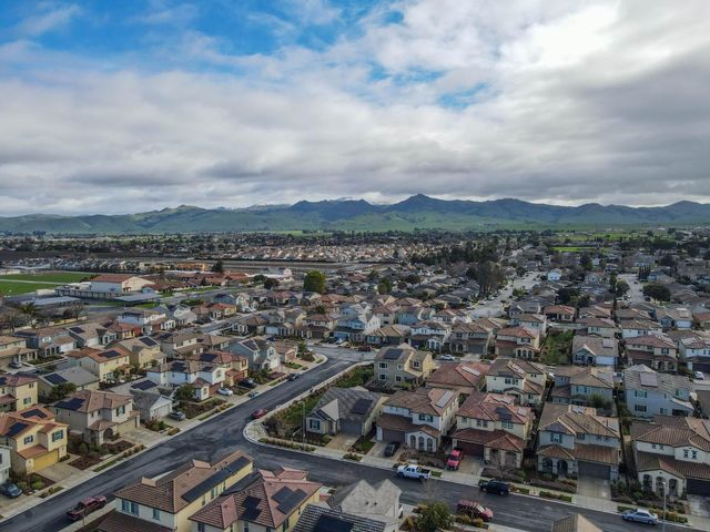 542 Cadiz Drive, Hollister, CA 95023