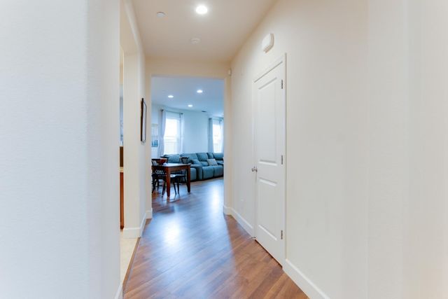 542 Cadiz Drive, Hollister, CA 95023