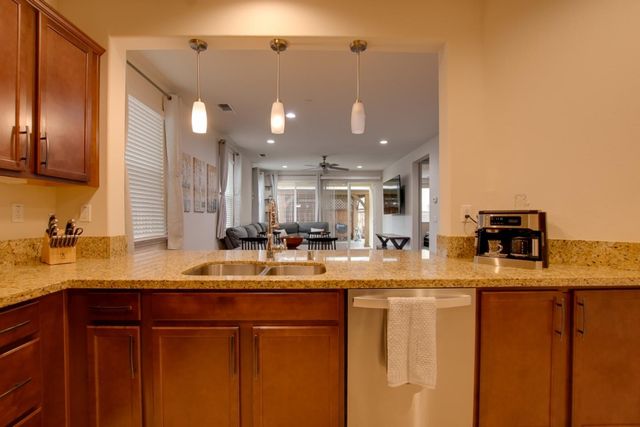 542 Cadiz Drive, Hollister, CA 95023